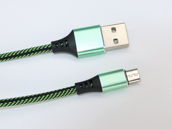 USB micro数据线定制如何选择数据线厂家？